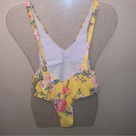 Bathing Suit 🛍️New Yellow Floral One Piece Backless cheeky medium clearance - Picture 12 of 14